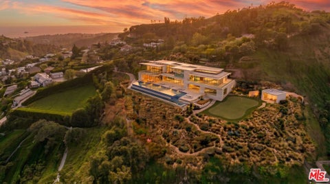 Photo of 1680 Alta Mura Road, Pacific Palisades, CA 90272 (MLS # 26867263)
