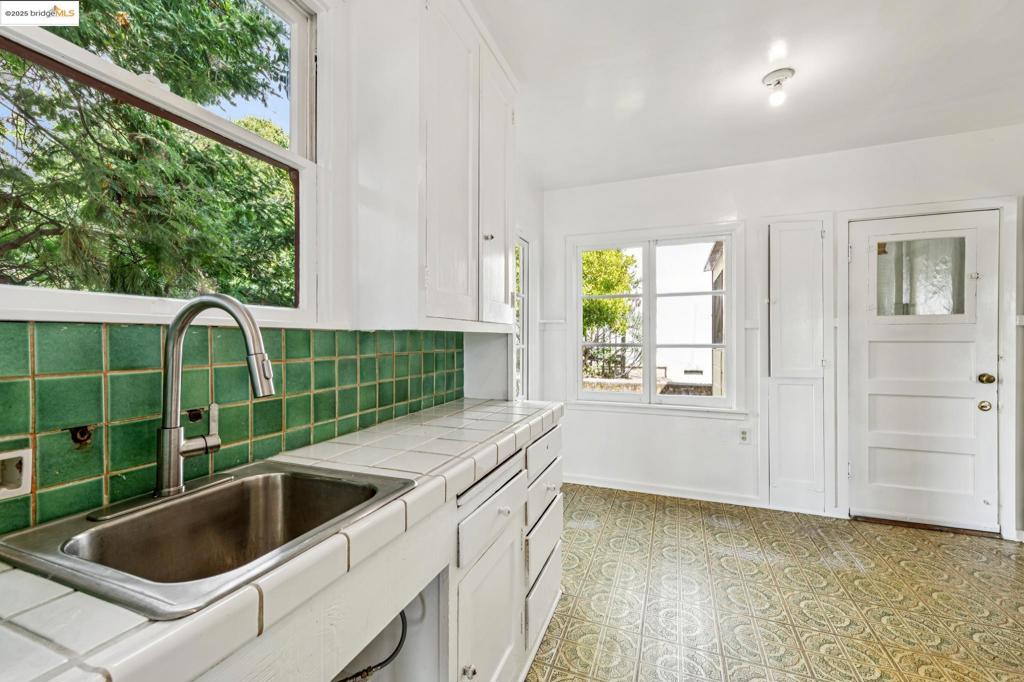 BERKELEY - Residential Income