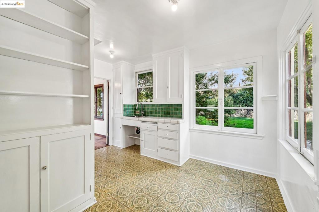 BERKELEY - Residential Income