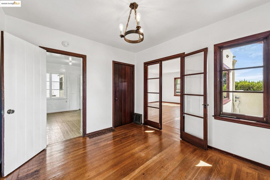BERKELEY - Residential Income