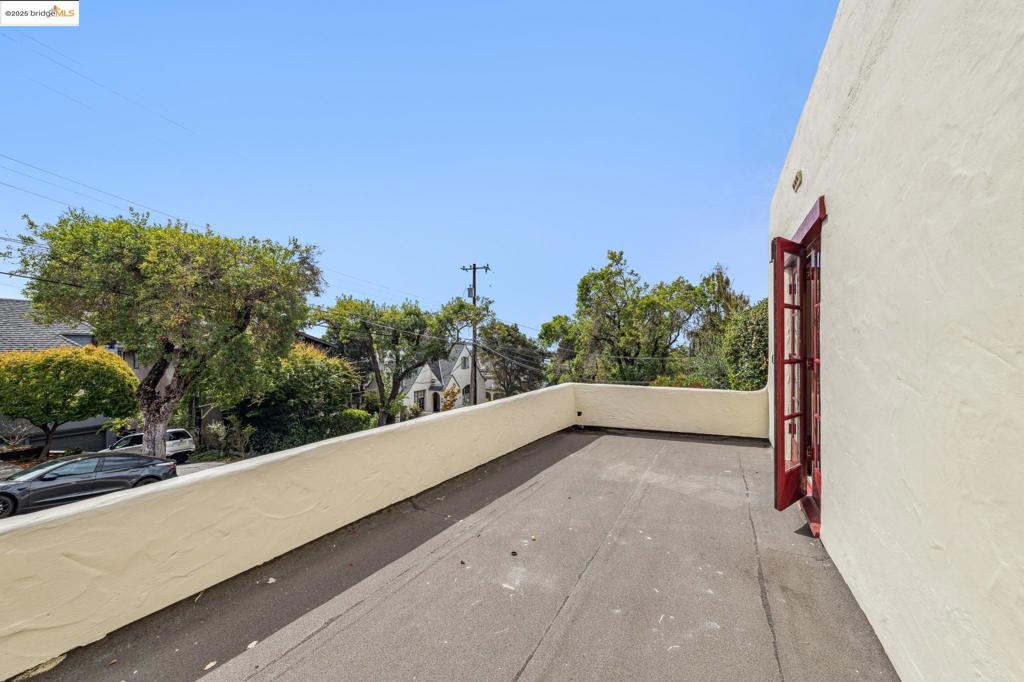BERKELEY - Residential Income