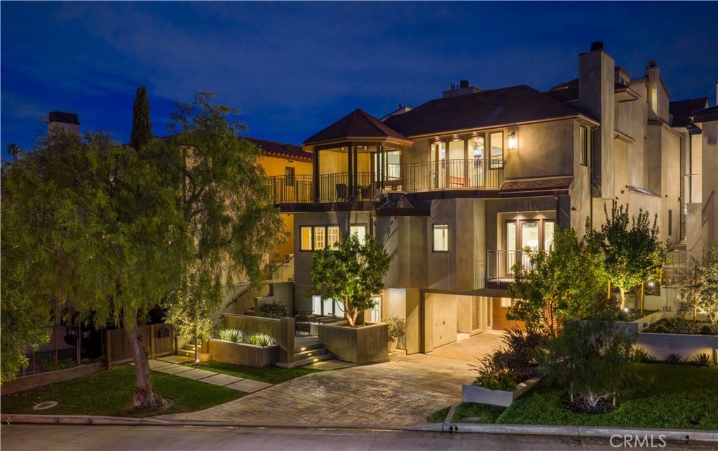 2204 Waterfront Drive