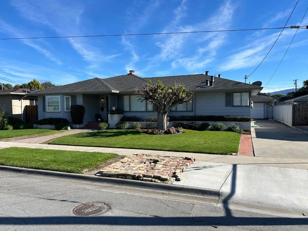 Photo of 22 San Juan Drive, Salinas, CA 93901 (MLS # ML82036660)