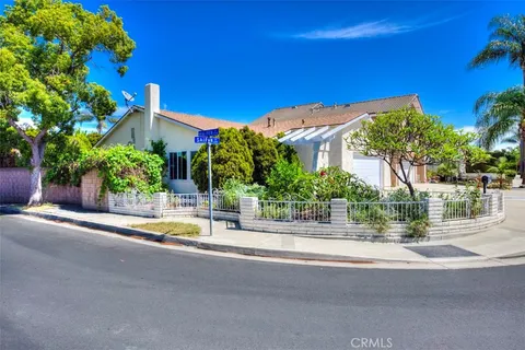 MLS: OC26086180