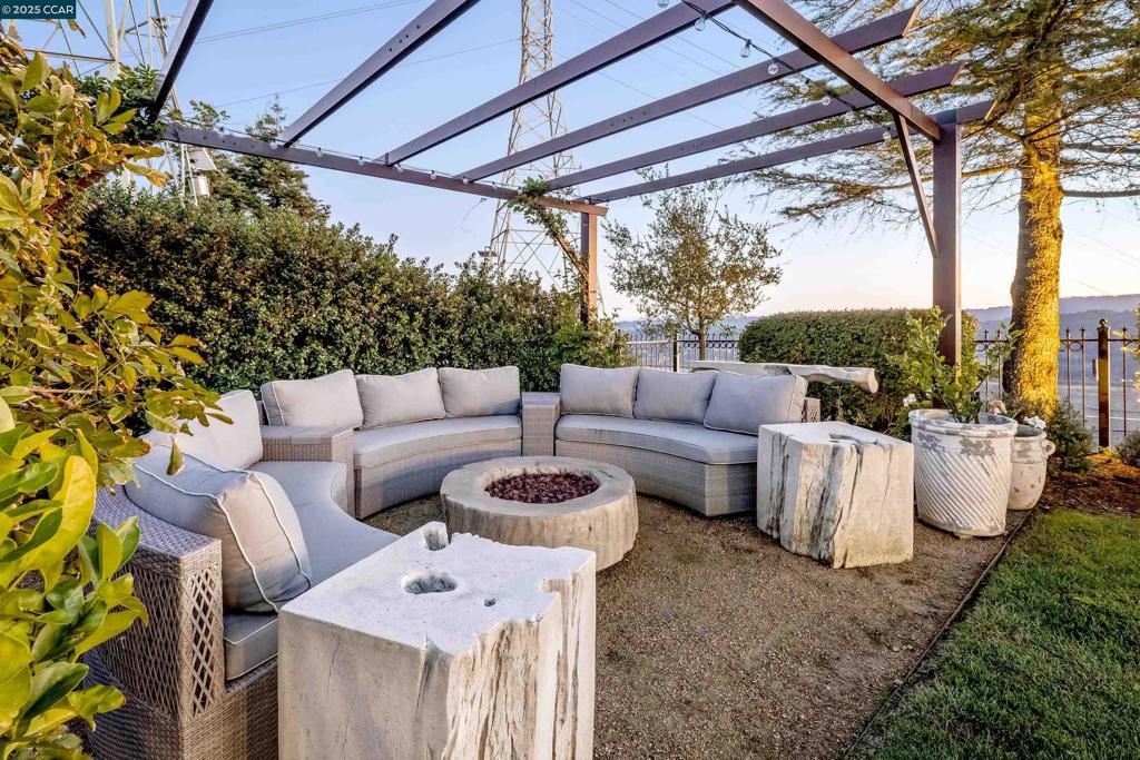 DEL REY - Residential