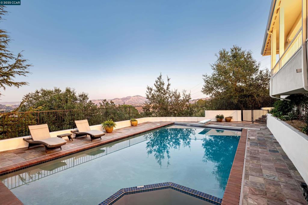 DEL REY - Residential