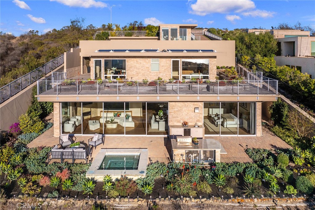 3355 Alta Laguna Boulevard