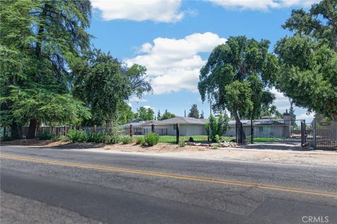 Photo of 4832 N Fruit AVE, Fresno, CA 93705 (MLS # SC26195876)