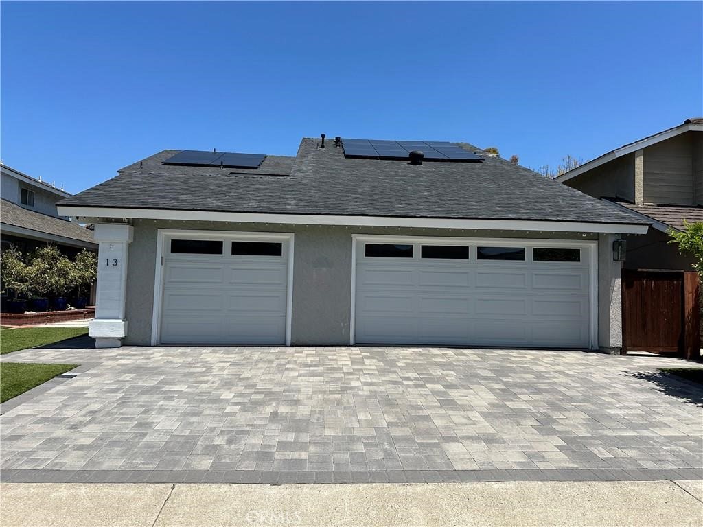 Available October 1st and can be partially furnished if preferred. One of the best locations, most upgraded, and most practical 5-bedroom 3.5-bathroom homes you'll find on the market today! Dual master bedrooms (1 upstairs and 1 downstairs). Located in a cul-de-sac on Blue Ridge, this property is just a 5-minute walk to the popular Northwood "Castle" Park and a 7-minute drive to Zion Supermarket, Chase Bank, Coffee shops, and other fine dining restaurants. Well hidden from all the hustle and bustle of the main streets, yet easy access to the I5 and major corridors! Full-size and extra-wide pavered driveway, along with a 3-car garage, will accommodate those who have luxury vehicles and possibly a home gym! Added ~220 sqft loft above garage to store all your holiday decor and things! Massive new paid off solar system that subsidizes your power bill to $30~$70 / month with normal AC use!! Home is well manicured with many organic and exotic fruit trees including: Apple, Asian Pear, Avacado, Lemon, Bell fruit (Wax Apple), Pineapple/Strawberry/Hawaii Red Guava, Giant Thai Jujube, Sugarcane Jujube, Oro Blanco, Kumquat, Soursop, Loquat, Sumo/Naval Orange, Cherimoya, Mulberry and Persimmon Trees! Enjoy the daily Disney fireworks off of Bryan heading north! This home has a tremendous amount to offer any home seeker!
New windows and sliding doors - June 2025
New water softener - May 2025
New roof coating and solar system - December 2024
New flooring and French doors - 2023
New stairs - 2023
New backyard w/ basketball court - 2023
New split ACs (In addition to central AC were added to all upstairs rooms) - 2023
New custom screen doors (both french doors and front door) - 2023
New front door - 2023
Pre-wired Christmas lights - 2023
New side-mount garage door openers (both doors) - 2022
New pavered driveway with LED - 2022
New skylight - 2022
New solar/temperature sensing garage roof vent (gym) - 2022
New artificial turf - 2019
And more... You just have to come and see it to appreciate!
Owner is packing up but more photos to come. Schedule and apply early for October 1st move-in!