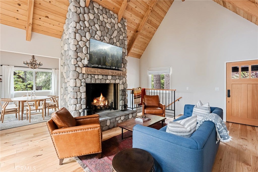 27363 Elmwood Drive