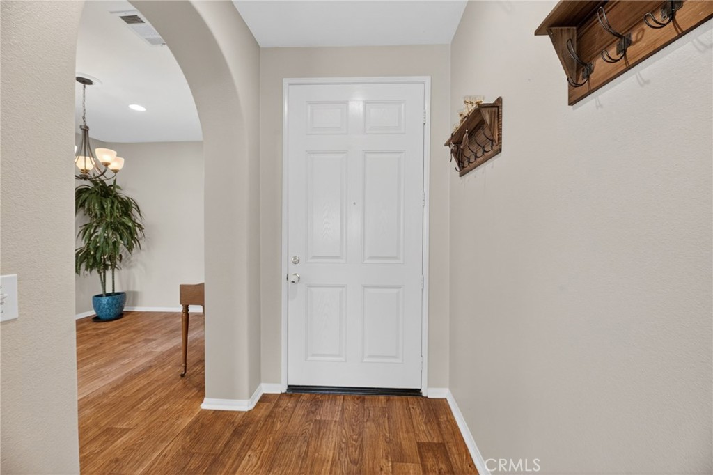 29428 Lake Hills