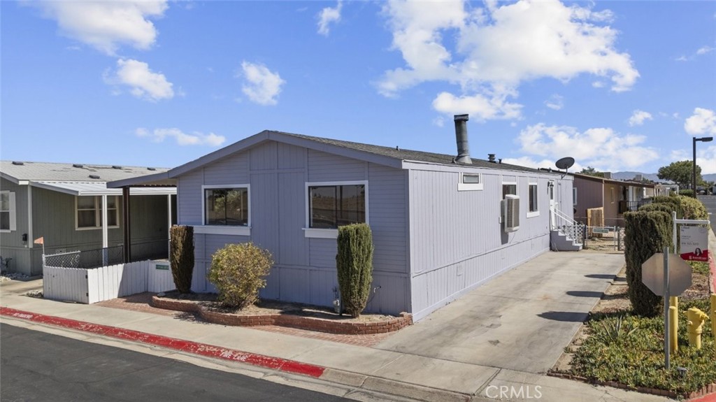 2545 E Avenue I 66