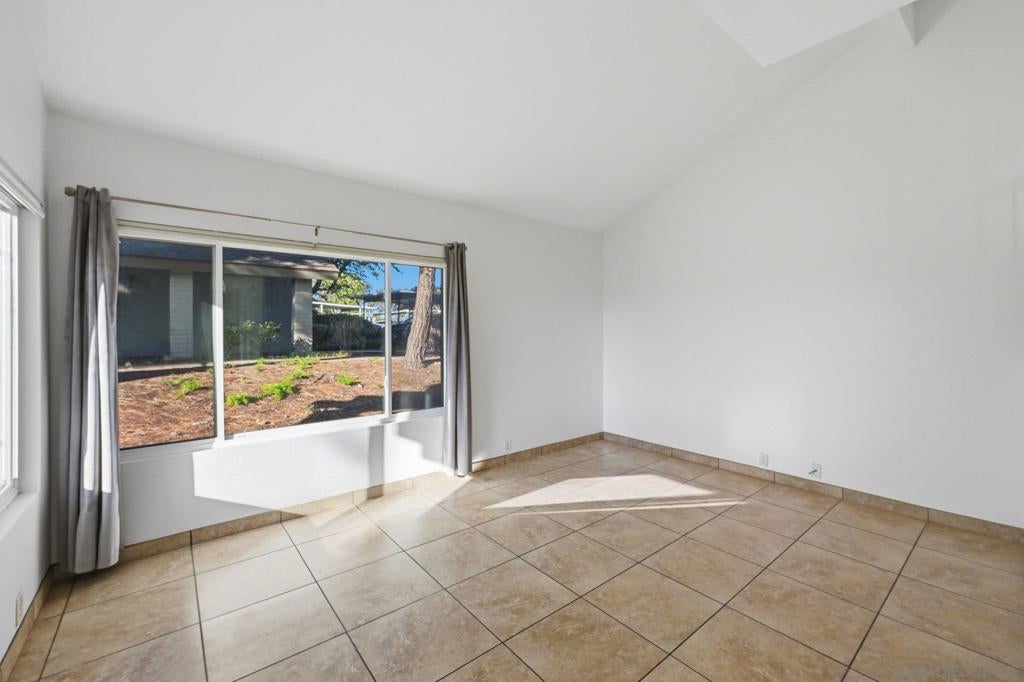 11089 Clairemont Mesa Blvd