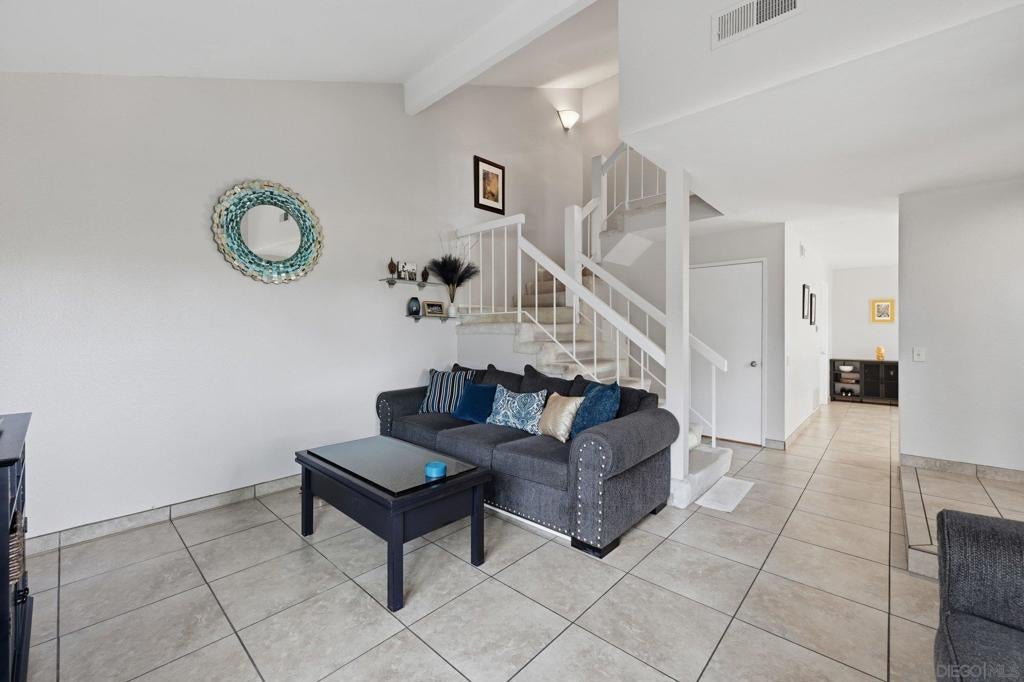 11089 Clairemont Mesa Blvd