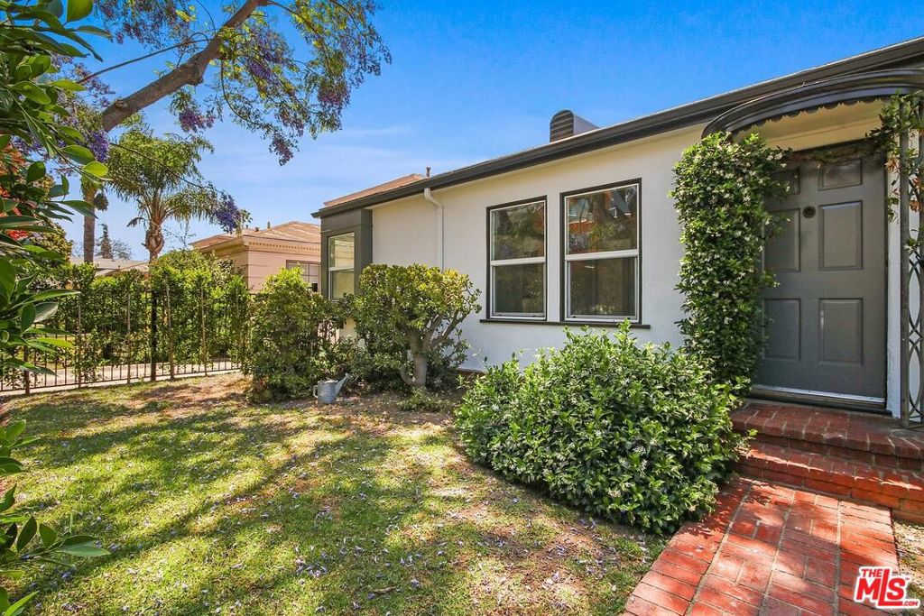 This charming, bright corner unit feels like a private guest house! Hedged and gated, with windows on three sides, both front and rear entrances, and a spacious exclusive-use front yard. Inside, enjoy newly refinished natural oak hardwood floors throughout, plus new tile and flooring in the kitchen and bathroom. The kitchen has been beautifully updated with new cabinets, hardware, fixtures, sink, and gourmet stainless-steel appliances including a counter-depth refrigerator, stove/oven, microwave, and dishwasher. Comfort is assured with new split-system heating and air conditioning in both the living room and bedroom, as well as fresh paint throughout. Ample closets and washer/dryer hookups add convenience.Located in one of West Hollywood's most desirable neighborhoods, this home places you just minutes from restaurants, boutiques, gyms, cinemas, Whole Foods, Trader Joe's, healthcare, City Hall, nightlife, and more.