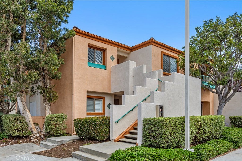 372 Villa Point Drive