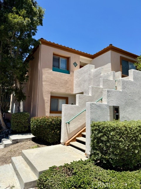 372 Villa Point Drive