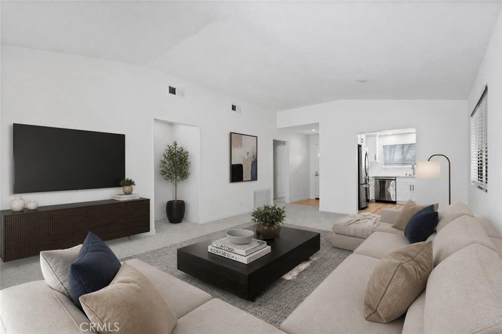372 Villa Point Drive, Newport Beach CA 92660 - Photo 9