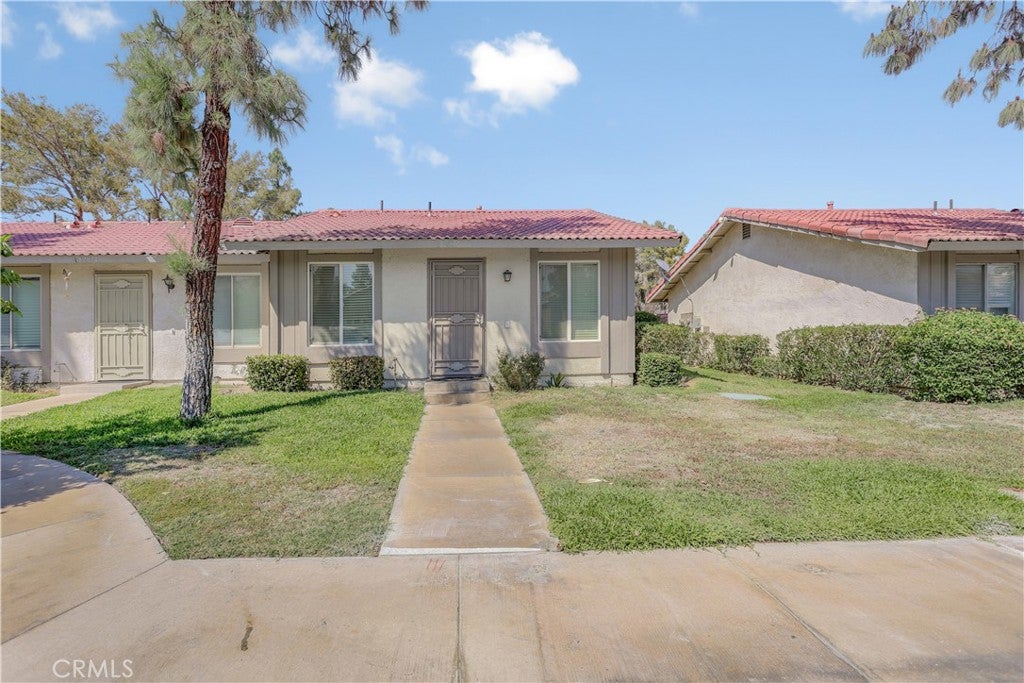 82876 Barrymore