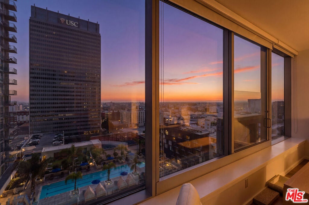1155 S Grand Avenue 1405, Los Angeles CA 90015