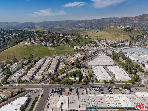 Photo of 9015 Owensmouth Avenue, Canoga Park, CA 91304 (MLS # 26672753)