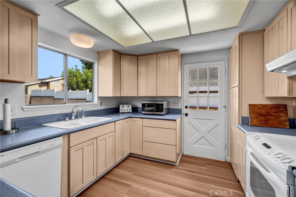 17362 Breda Lane