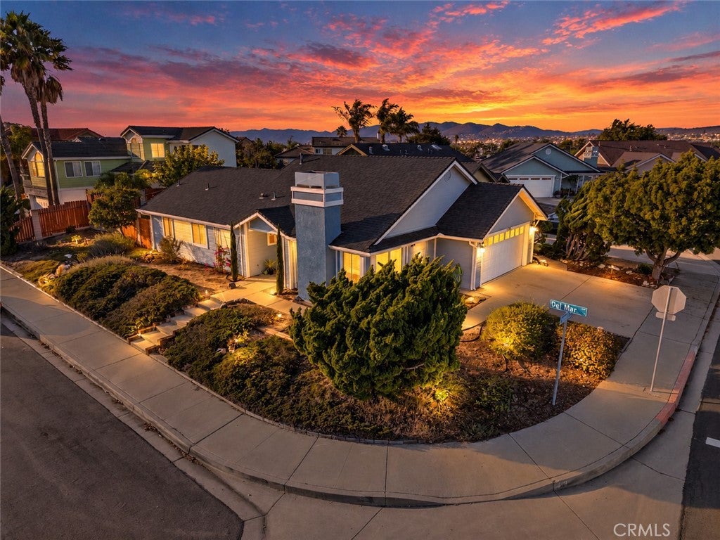 1240 Capitola St