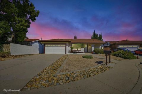 Photo of 1638 Corte De Callas, San Jose, CA 95124 (MLS # ML82038107)