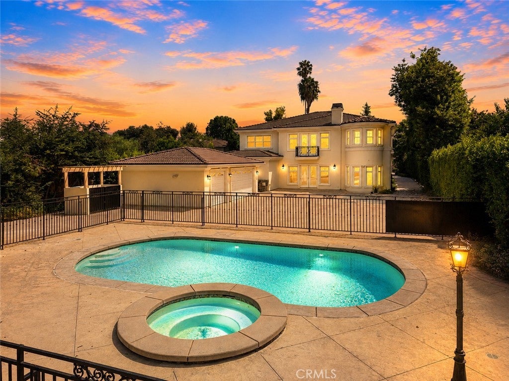 3255 Lombardy Road