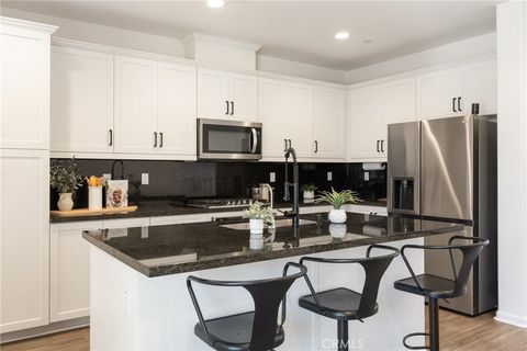 48 Jaripol Rancho Mission Viejo CA 92694