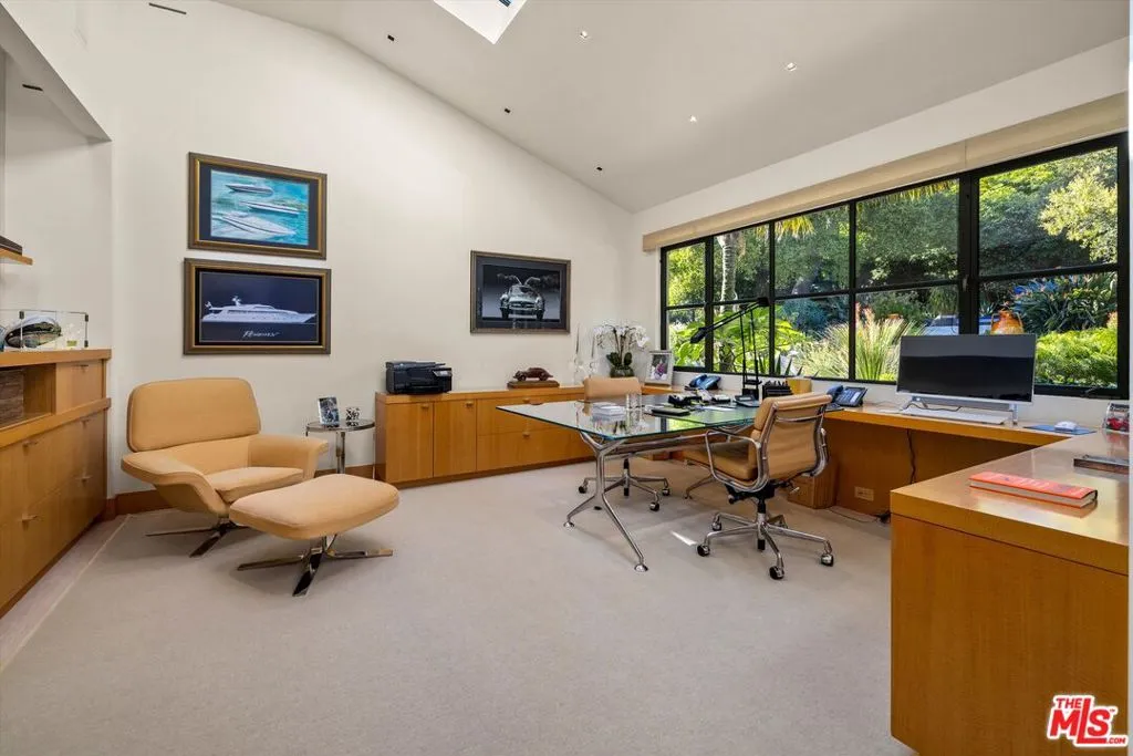 Montecito, California 93108, United States, 4 Bedrooms Bedrooms, ,4 BathroomsBathrooms,Residential,Active,41287