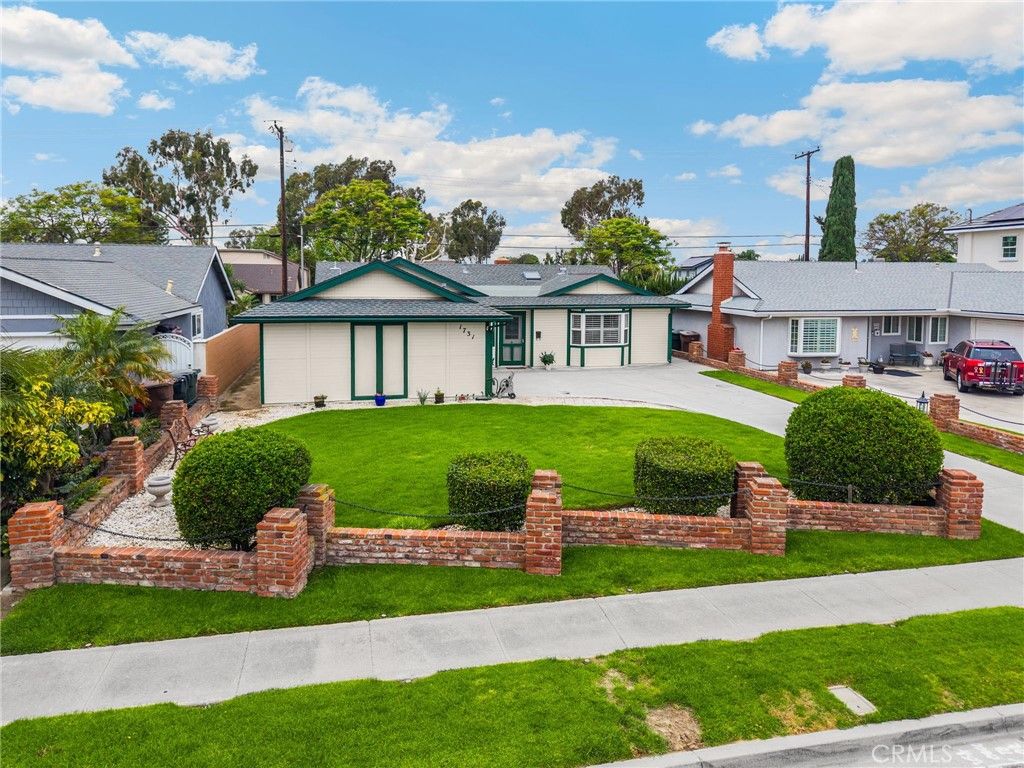 Photo of 1731 N Ballad Dr, Anaheim, CA 92807 (MLS # OC26066745)