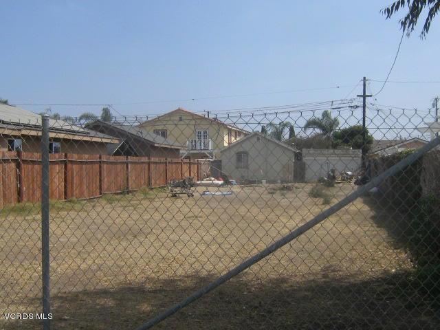 Flat lot ready to be developed.