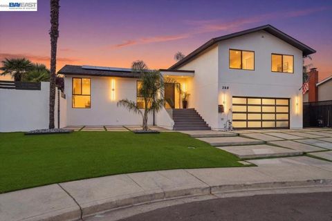 Photo of 258 Dexter Pl, San Ramon, CA 94583 (MLS # 41126989)