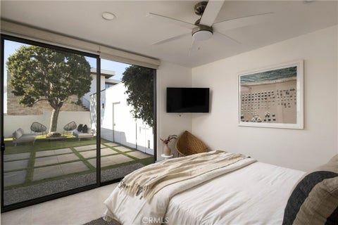 Tiny photo for 2012 Calle De Los Alamos, San Clemente, CA 92672 (MLS # OC26215043)