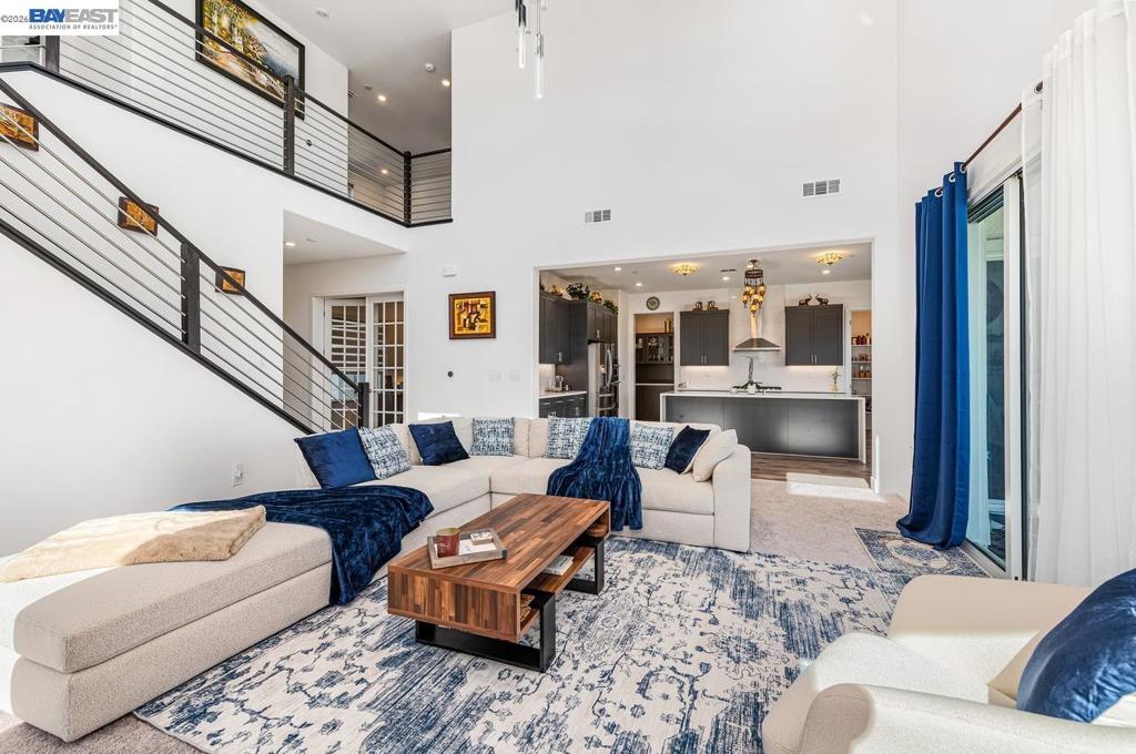 713 713 River Bend Dr