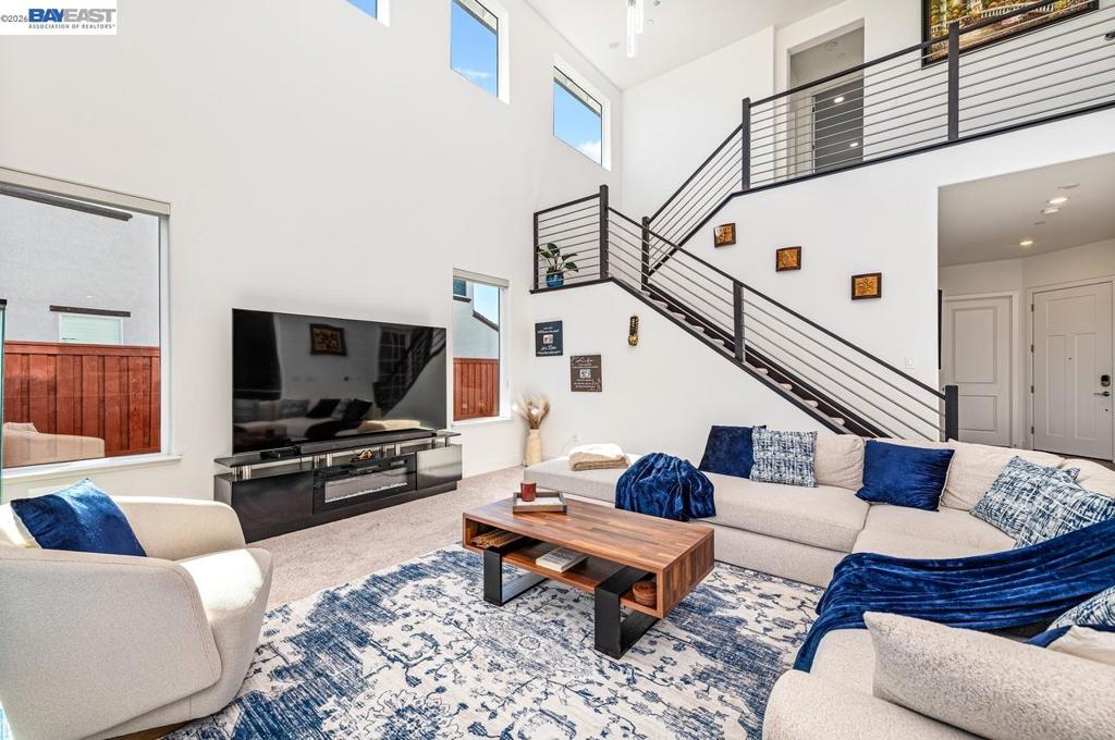 713 713 River Bend Dr