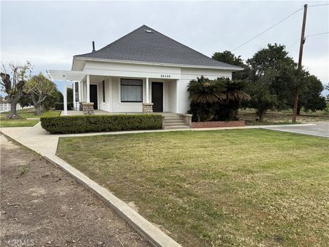 Photo of 26520 Orange Avenue, Redlands, CA 92373 (MLS # IG26030772)