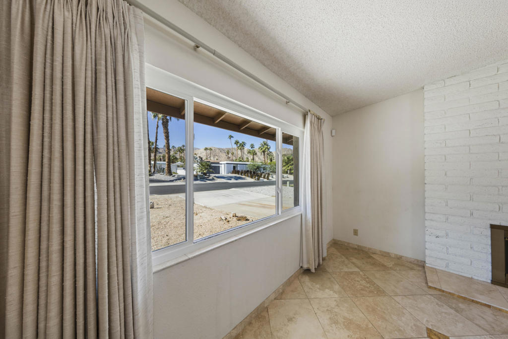 Magnesia Falls Cove - Residential