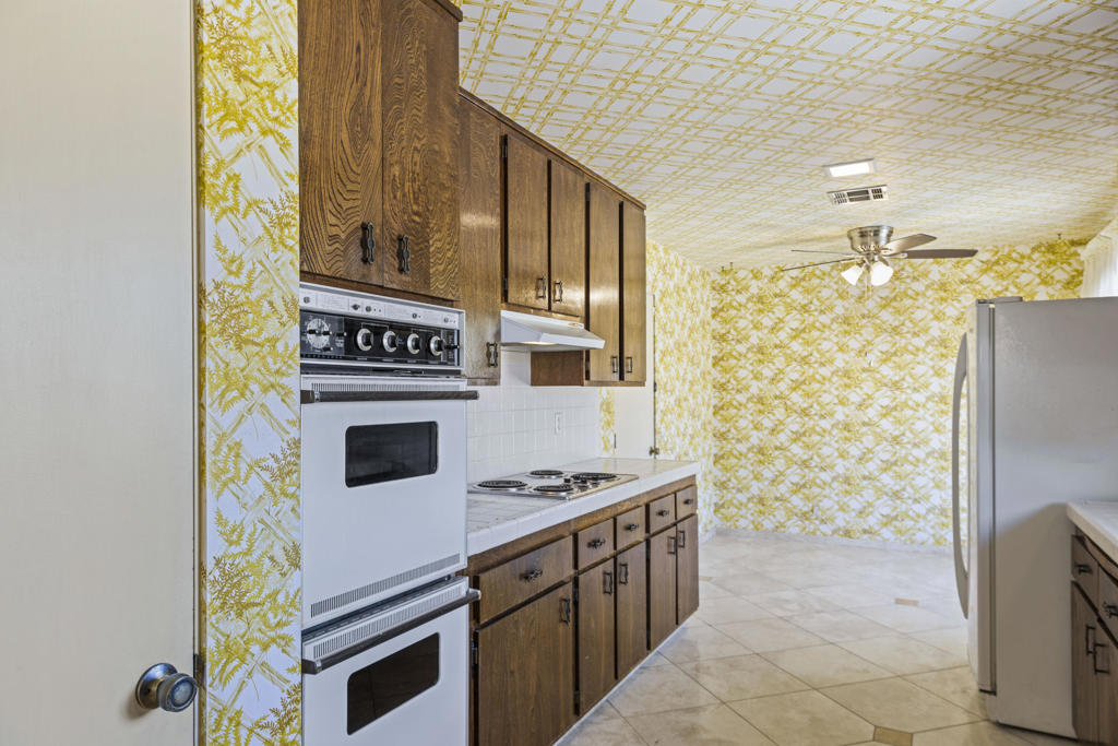 Magnesia Falls Cove - Residential