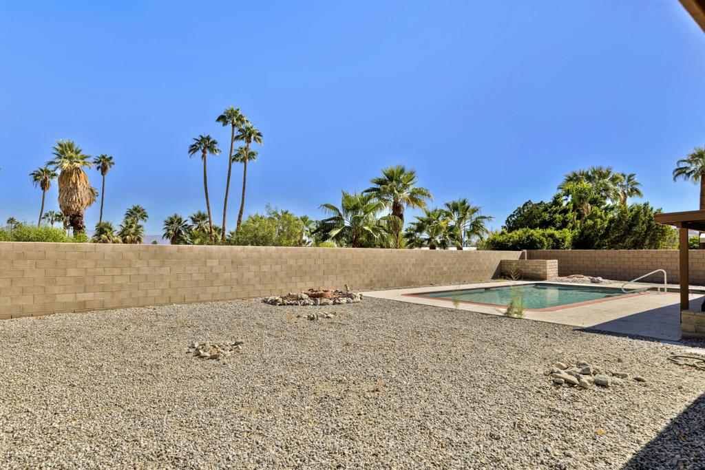 Magnesia Falls Cove - Residential