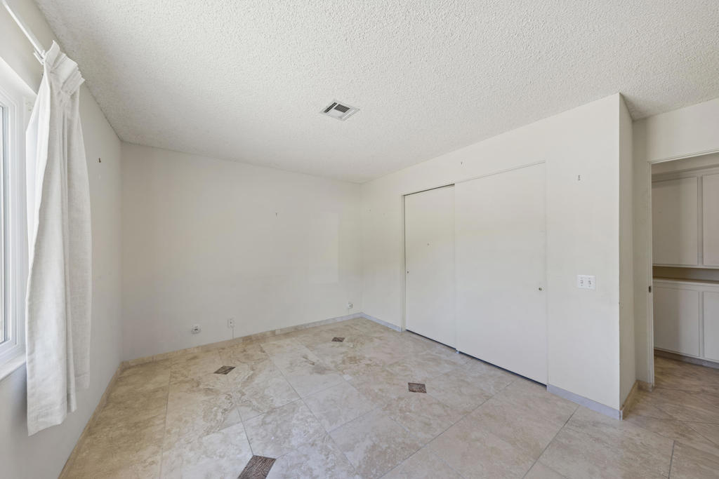 Magnesia Falls Cove - Residential