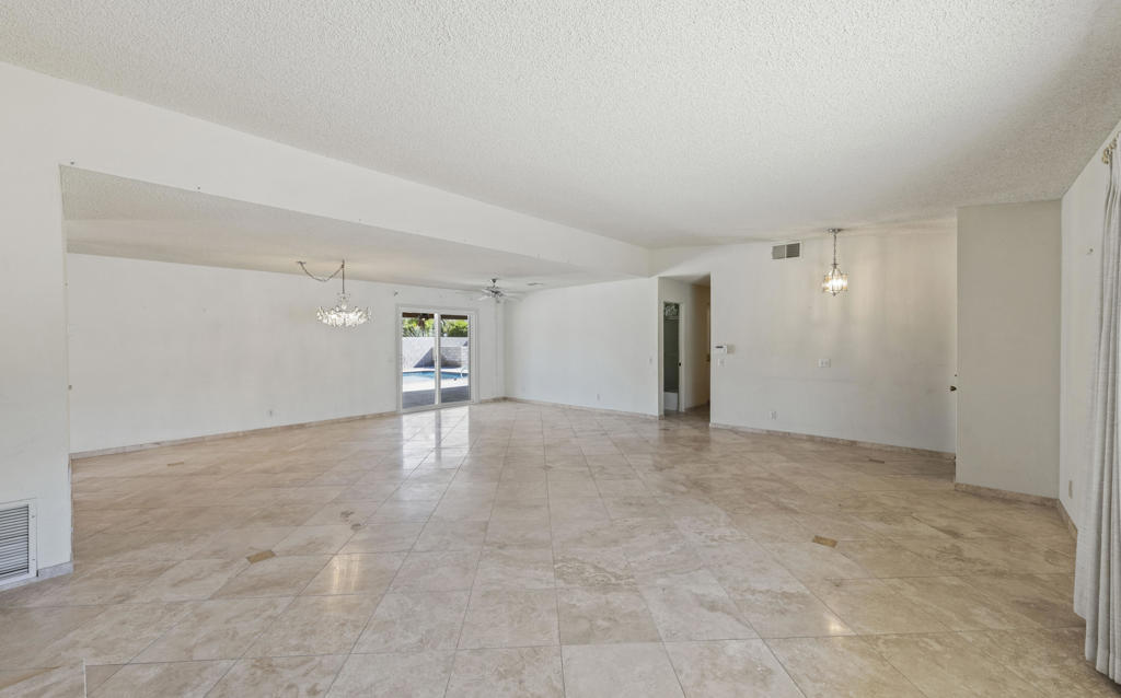 Magnesia Falls Cove - Residential