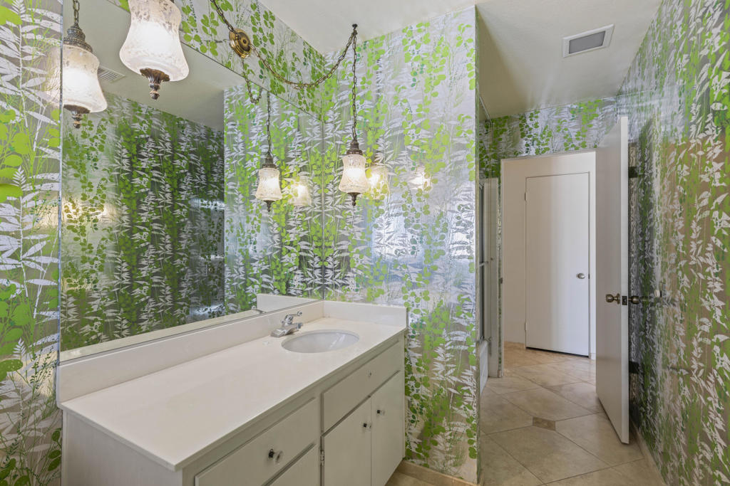 Magnesia Falls Cove - Residential