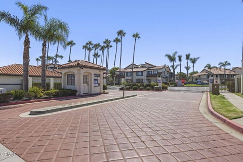 Tiny photo for 2274 Martinique Lane, Oxnard, CA 93035 (MLS # V1-38709)