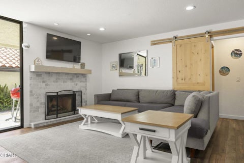 Tiny photo for 2274 Martinique Lane, Oxnard, CA 93035 (MLS # V1-38709)