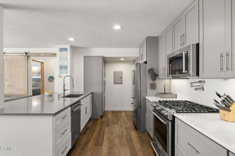 Tiny photo for 2274 Martinique Lane, Oxnard, CA 93035 (MLS # V1-38709)