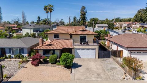 Photo of 871 Founders Lane, Milpitas, CA 95035 (MLS # ML82040133)