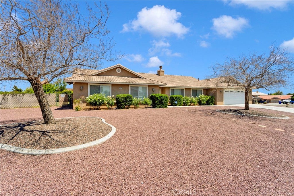 13935 Apple Creek