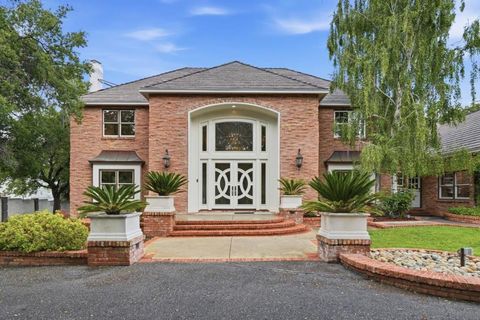 Photo of 108 Harwood Court, Los Gatos, CA 95032 (MLS # ML82044854)